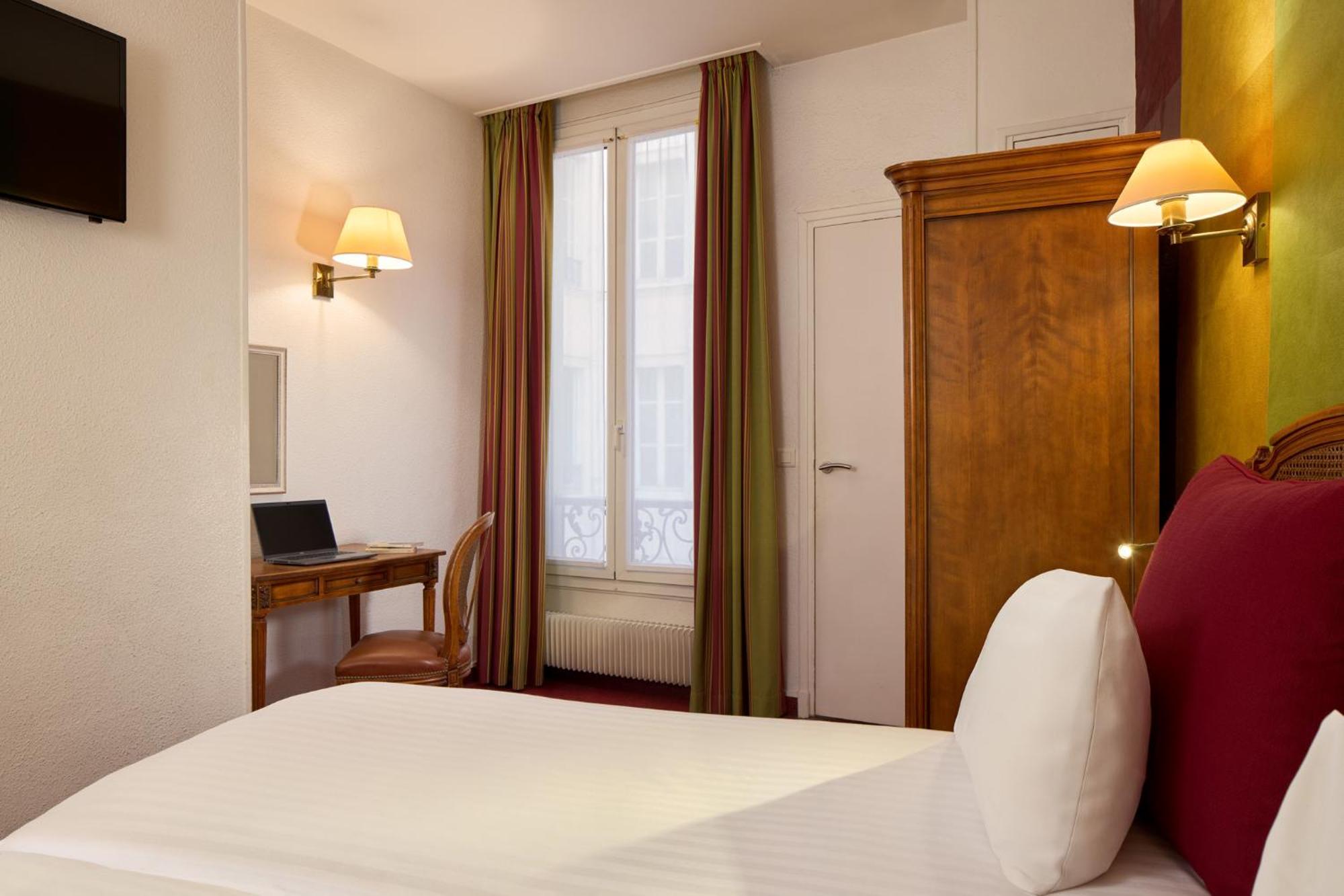 Timhotel Invalides Eiffel Paris Bagian luar foto